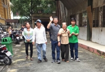 Phút lầm lỡ của bà mẹ gốc Việt Phút lầm lỡ của bà mẹ gốc Việt