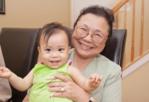 ‘Bà ơi, cháu no rồi không ăn nổi nữa’, nói xong bé 3 tuổi đi ngủ trưa và không bao giờ dậy nữa ‘Bà ơi, cháu no rồi không ăn nổi nữa’, nói xong bé 3 tuổi đi ngủ trưa và không bao giờ dậy nữa