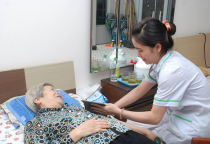 CHĂM SÓC NGƯỜI GIÀ NUÔI NGƯỜI BỆNH TẠI PHƯỜNG 7 QUẬN 11 CHĂM SÓC NGƯỜI GIÀ NUÔI NGƯỜI BỆNH TẠI PHƯỜNG 7 QUẬN 11