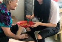 DỊCH VỤ CHĂM NGƯỜI BỆNH - TÌM NGƯỜI GIÚP VIỆC UY TÍN TẠI QUẬN 12 TPHCM 0903720327 DỊCH VỤ CHĂM NGƯỜI BỆNH - TÌM NGƯỜI GIÚP VIỆC UY TÍN TẠI QUẬN 12 TPHCM 0903720327