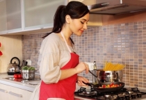 TÌM NGƯỜI GIÚP VIỆC NHÀ VÀ NẤU ĂN TẠI QUẬN 7 TÌM NGƯỜI GIÚP VIỆC NHÀ VÀ NẤU ĂN TẠI QUẬN 7